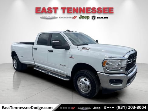 Used 2024 RAM 3500 Big Horn AWD/4WD image 1