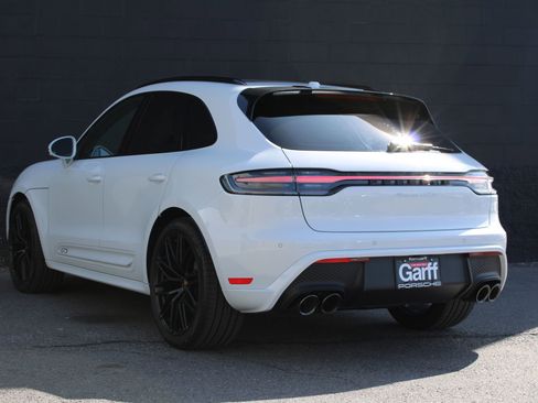 New 2026 Porsche Macan GTS image 3