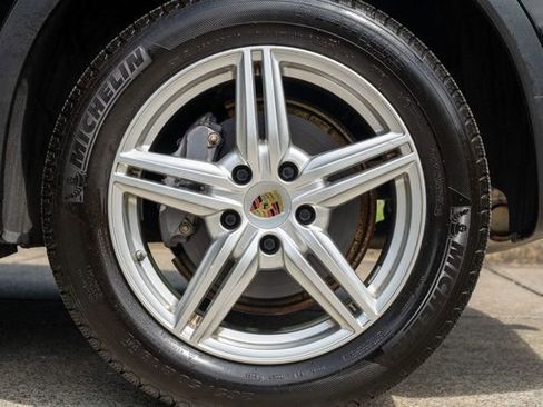 Used 2014 Porsche Cayenne AWD/4WD image 57