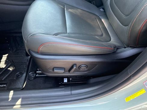 Certified 2022 Hyundai Santa Cruz Limited AWD/4WD image 11