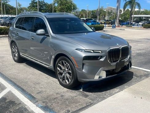 Used 2023 BMW X7 xDrive40i AWD/4WD image 1
