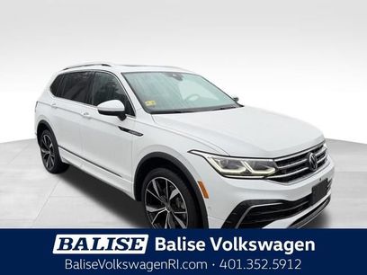 Used 2022 Volkswagen Tiguan SEL R-Line
