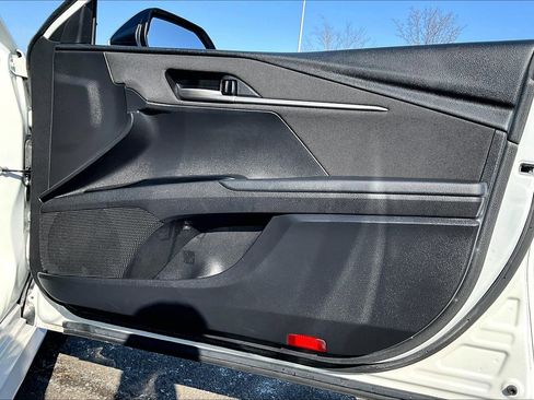 Used 2025 Toyota Camry LE image 22