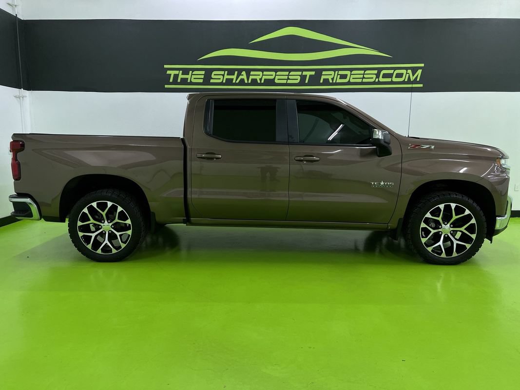 Used 2019 Chevrolet Silverado 1500 LT w/ Texas Edition AWD/4WD image 11