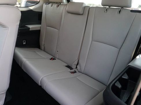 Used 2025 Toyota Grand Highlander FWD image 13