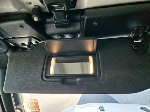 Used 2024 Jeep Wrangler Unlimited AWD/4WD image 21