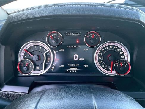 Used 2016 RAM 1500 Laramie w/ Convenience Group image 14