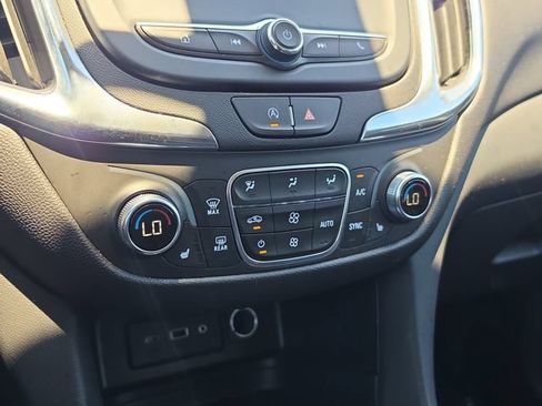 Used 2024 Chevrolet Equinox LT AWD/4WD image 26