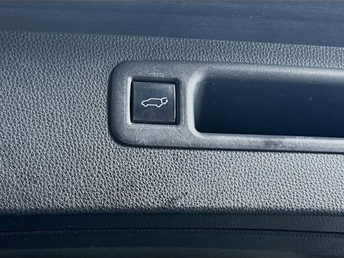 Used 2021 Toyota Highlander XSE AWD/4WD image 31
