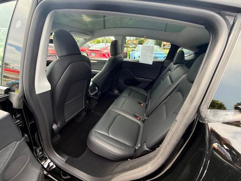 Used 2024 Tesla Model Y Long Range AWD/4WD image 22