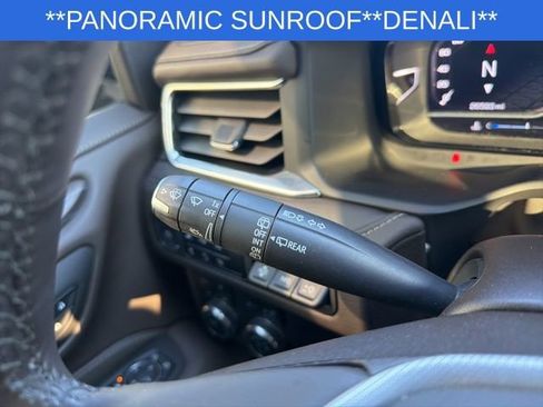 Used 2023 GMC Yukon Denali image 35