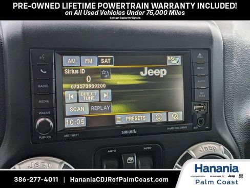 Used 2016 Jeep Wrangler Unlimited Rubicon w/ Connectivity Group AWD/4WD image 18
