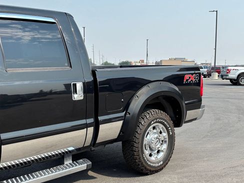 Used 2014 Ford F250 Lariat w/ Lariat Ultimate Package AWD/4WD image 7