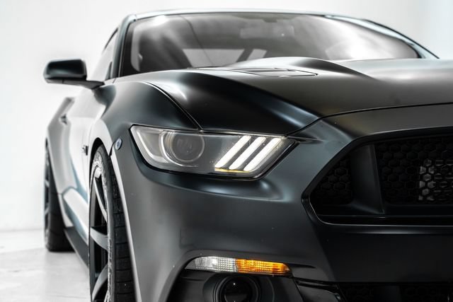 Used 2016 Ford Mustang GT w/ GT Performance Package RWD image 9
