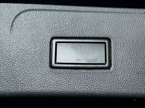 Used 2021 Volkswagen Atlas SE AWD/4WD image 31