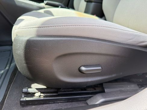 Used 2011 Chevrolet Cruze LT FWD image 15