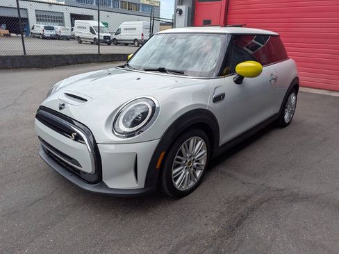 Used 2023 MINI Cooper SE FWD image 6