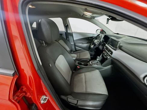 Used 2020 Hyundai Kona SEL image 29