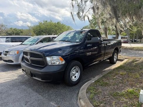 Used 2018 RAM 1500 Express RWD image 6
