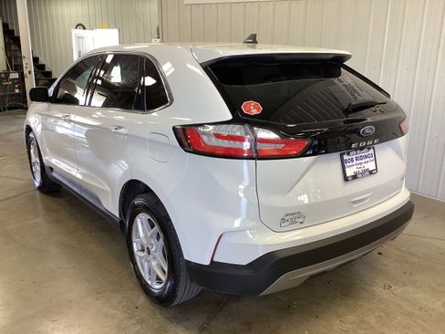Used 2022 Ford Edge SEL image 3