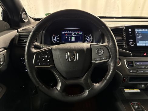 Certified 2022 Honda Passport TrailSport image 19
