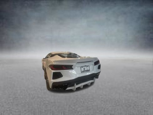 Used 2022 Chevrolet Corvette Stingray Coupe w/ Z51 Performance Package RWD image 7