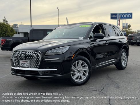 Used 2023 Lincoln Corsair FWD image 1