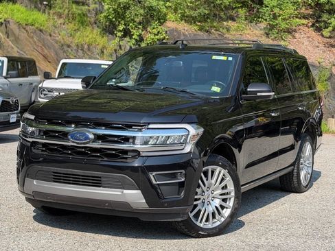 Used 2024 Ford Expedition Limited AWD/4WD image 1
