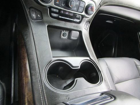 Used 2019 Chevrolet Tahoe LT RWD image 43
