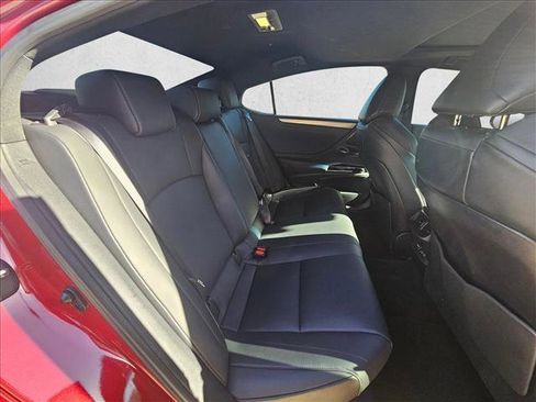 Used 2024 Lexus ES 300h F Sport image 12
