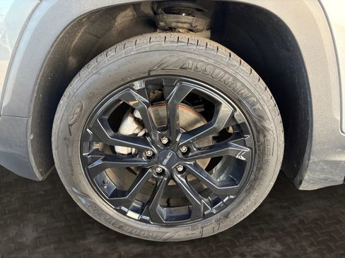 Used 2021 GMC Terrain SLT w/ Elevation Edition AWD/4WD image 37