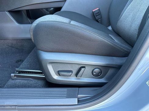 Used 2026 Nissan Rogue SV image 29