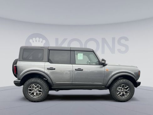 New 2025 Ford Bronco Badlands image 8