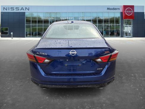 Certified 2024 Nissan Altima 2.5 SR image 6