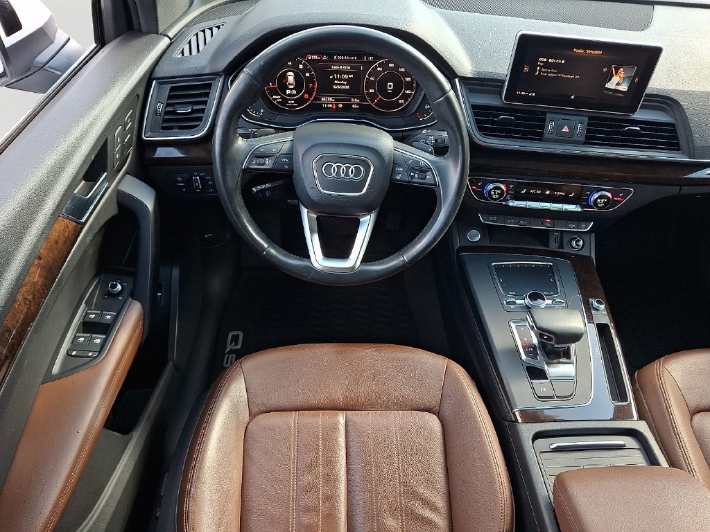 Used 2019 Audi Q5 2.0T Premium Plus w/ Premium Plus Package AWD/4WD image 12
