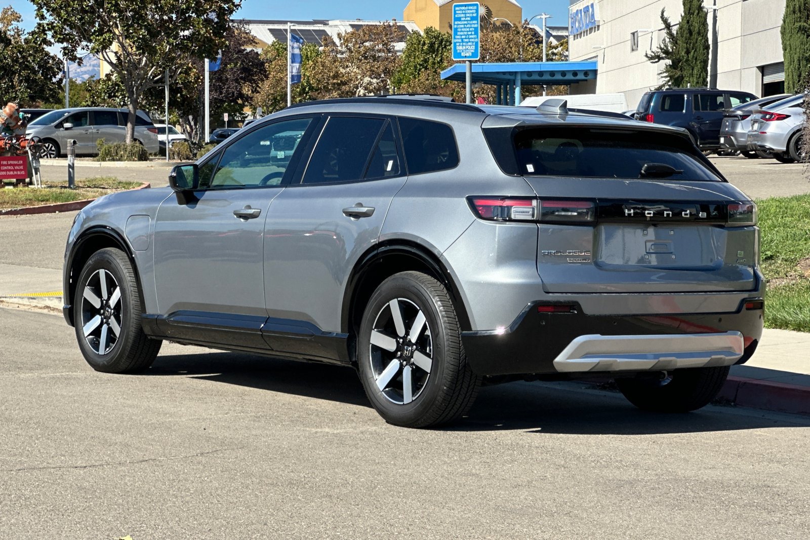 Used 2025 Honda Prologue Touring image 6
