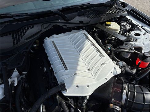 Used 2016 Ford Mustang Shelby GT350 w/ Technology Package RWD image 43