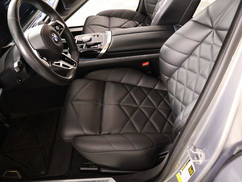 Certified 2023 BMW 740i RWD image 12
