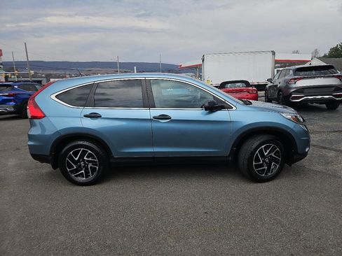 Used 2016 Honda CR-V SE image 2