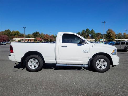 Certified 2019 RAM 1500 Express RWD image 8