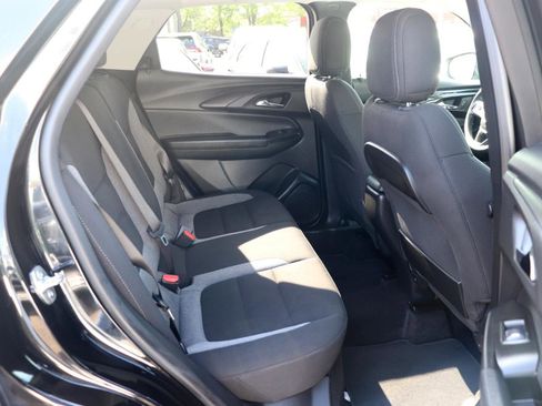 Used 2025 Chevrolet TrailBlazer LT image 13