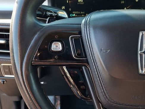 Used 2023 Lincoln Aviator AWD w/ Premium Package image 22