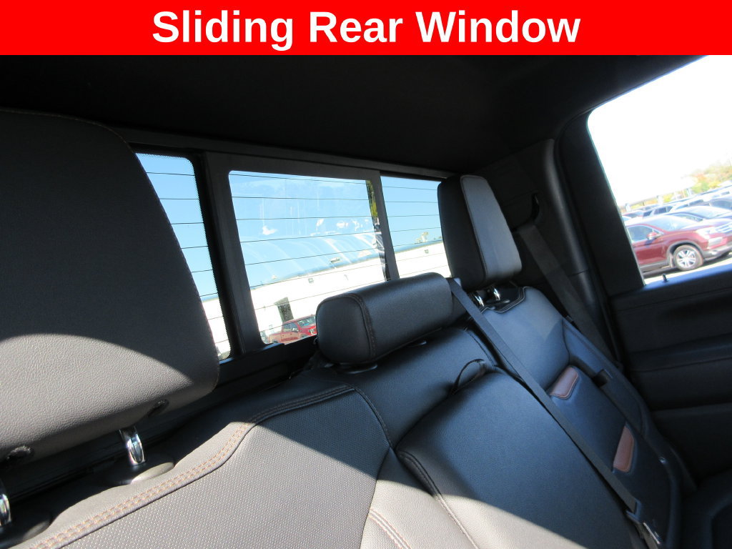Used 2023 GMC Sierra 2500 AT4 w/ AT4 Premium Plus Package AWD/4WD image 29