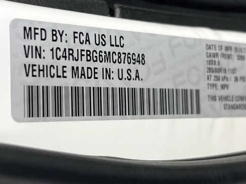 Used 2021 Jeep Grand Cherokee Limited image 32