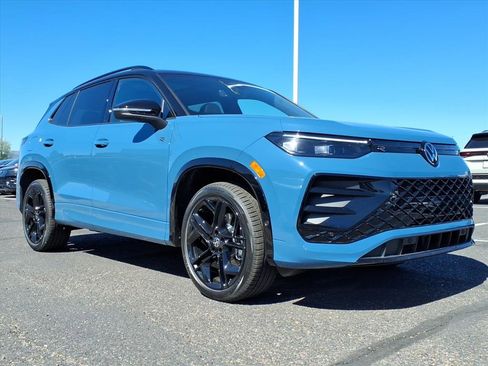 New 2026 Volkswagen Tiguan SE R-Line image 1