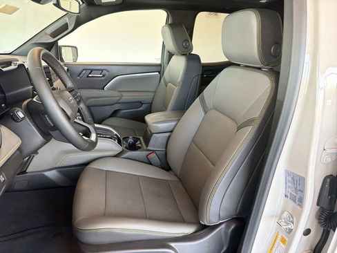 Used 2026 Chevrolet Colorado ZR2 AWD/4WD image 19