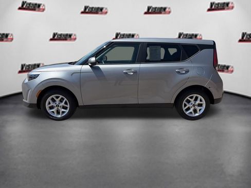 Used 2024 Kia Soul LX w/ Option Group 015 FWD image 9