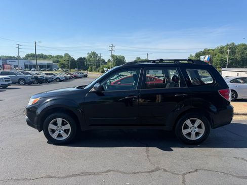 Used 2010 Subaru Forester 2.5X AWD/4WD image 4