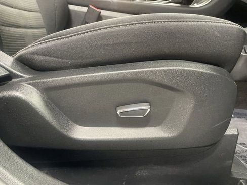 Used 2018 Ford Edge SEL w/ Ford Safe & Smart Package image 38