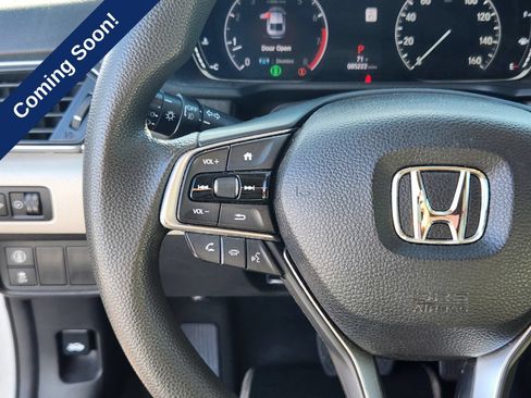 Used 2018 Honda Accord EX image 15